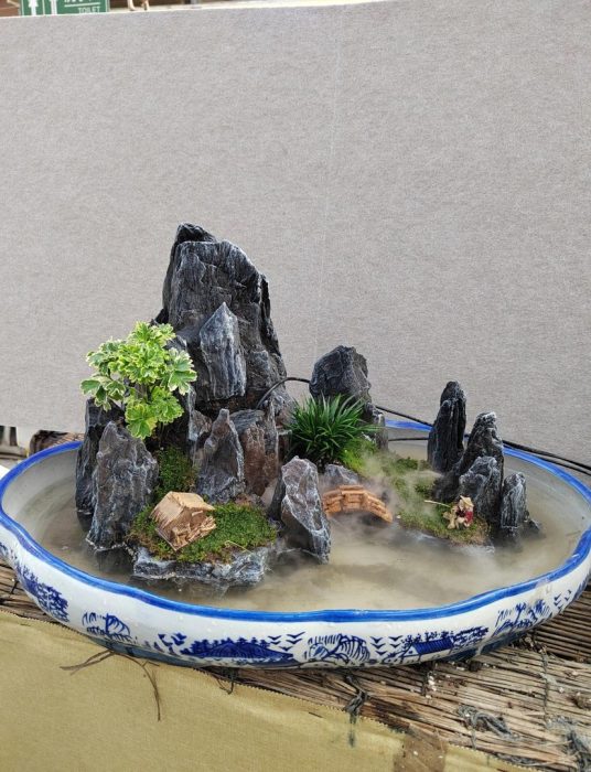 孟河斧劈石盆景
